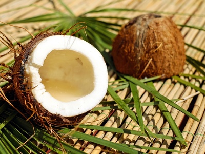 Collaboration drives production of sustainable coconut oil 