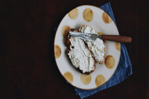 Chr. Hansen VEGA cultures enable dairy-free cream cheese concept