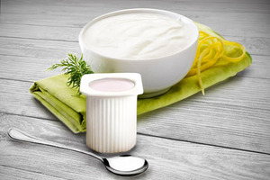 Premium Ingredients presents new stabiliser for Greek-style yoghurt and Petit-Suisse with clean label
